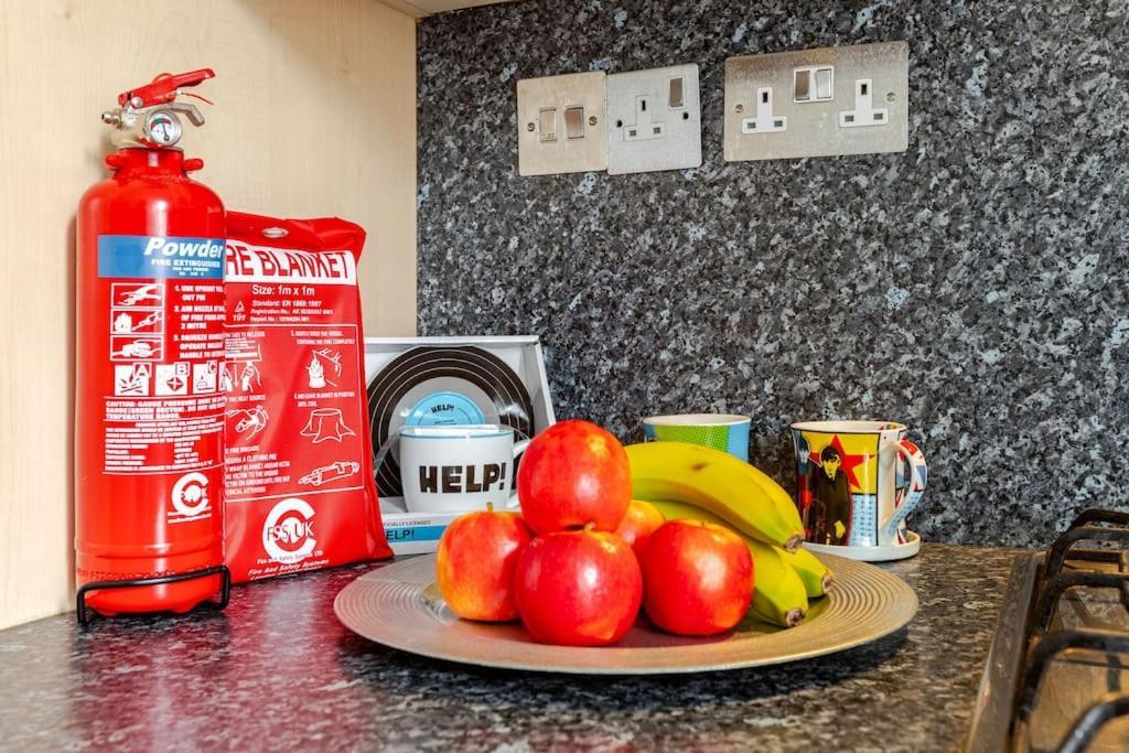 2 Bedroom Flat In St Johns Wood Лондон Экстерьер фото